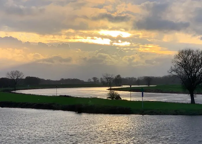 Bed & Breakfast Het Rode Pakhuis 3*